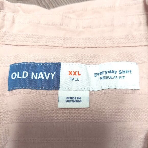 Old Navy Men's Tall Regular Fit Everyday Shirt Short Sleeve Button Front Shirt - Picture 3 of 5